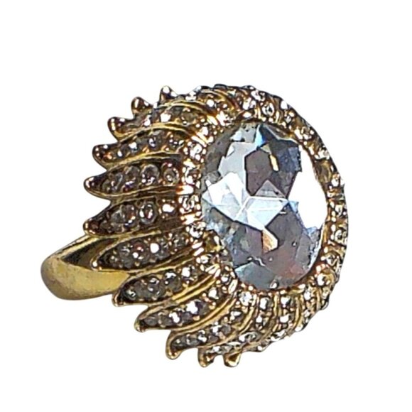 Betsey Johnson Amorita Gold-Tone Crystal Flower Mushroom Statement Ring - Picture 1 of 7